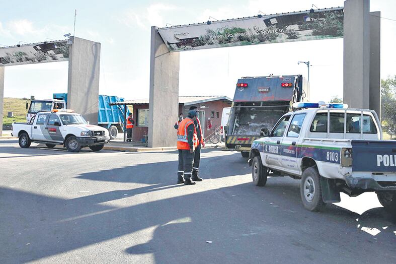 El ingreso de la planta del Ceamse, en la localidad de José León Suárez, partido de San Martín.