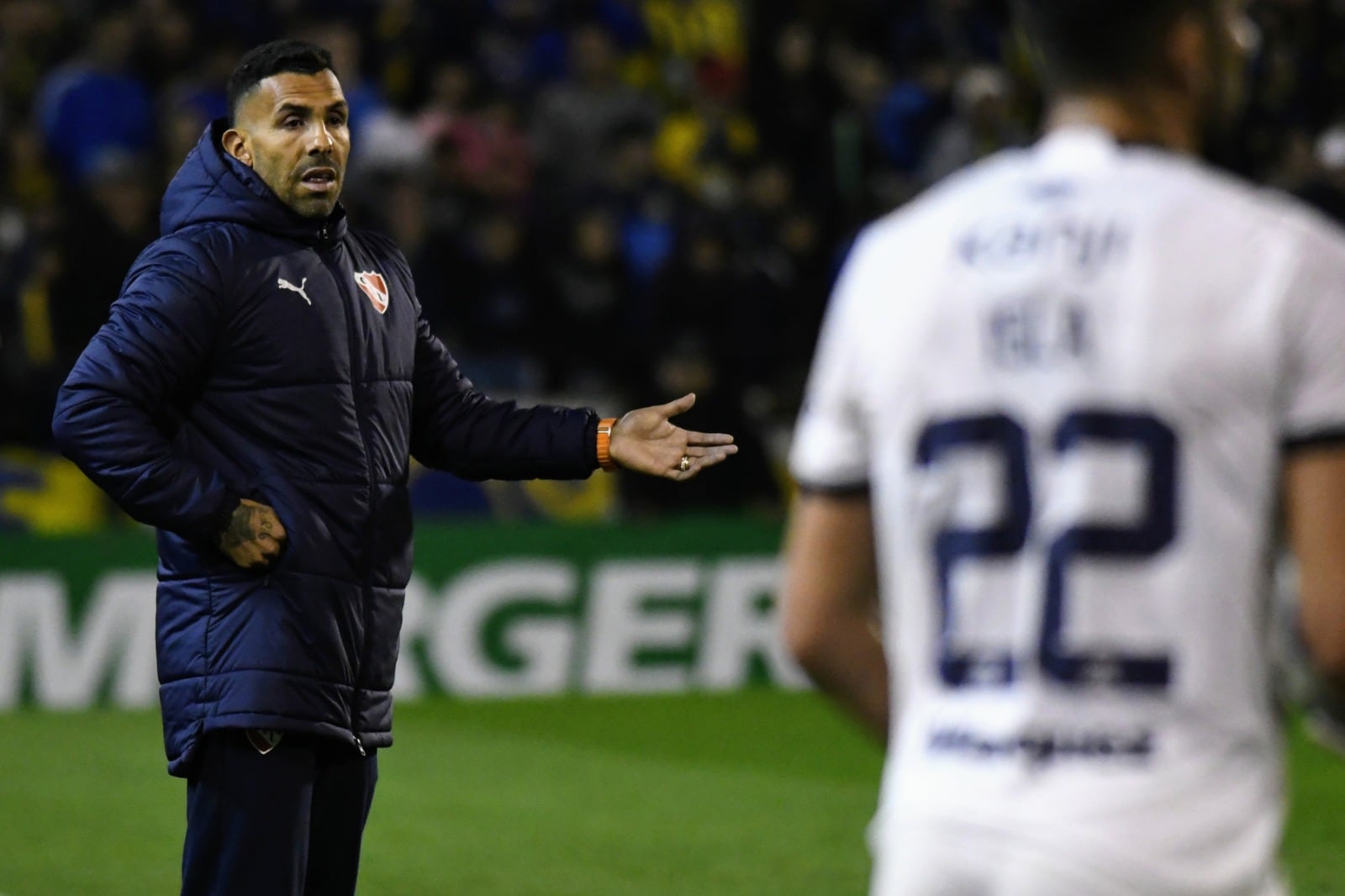 La idea de la dirigencia es que Tevez firme hasta 2026