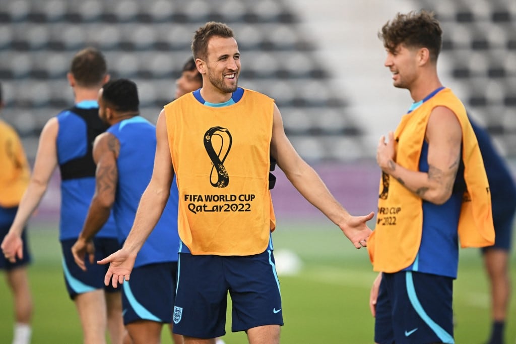 Harry Kane, el gran crédito de Inglaterra, y el defensor John Stones