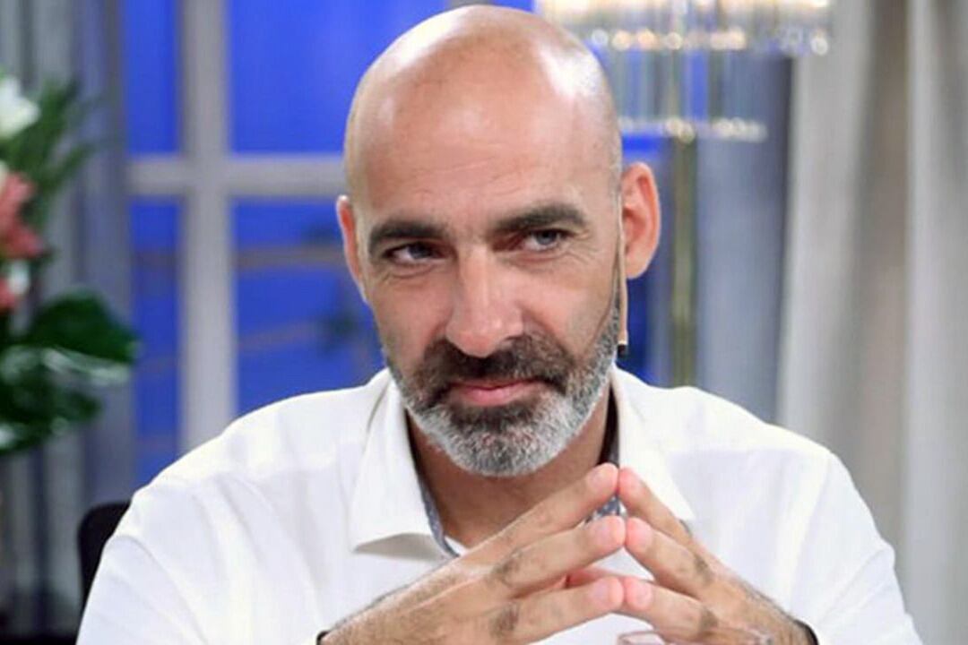 Carlos Kambourian está acusado de usar plata oficial en sus viajes por España y Estados Unidos.