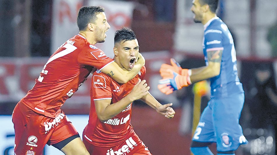 n Según Caruso Lombardi, su equipo ganó la primera de “cuatro finales”.