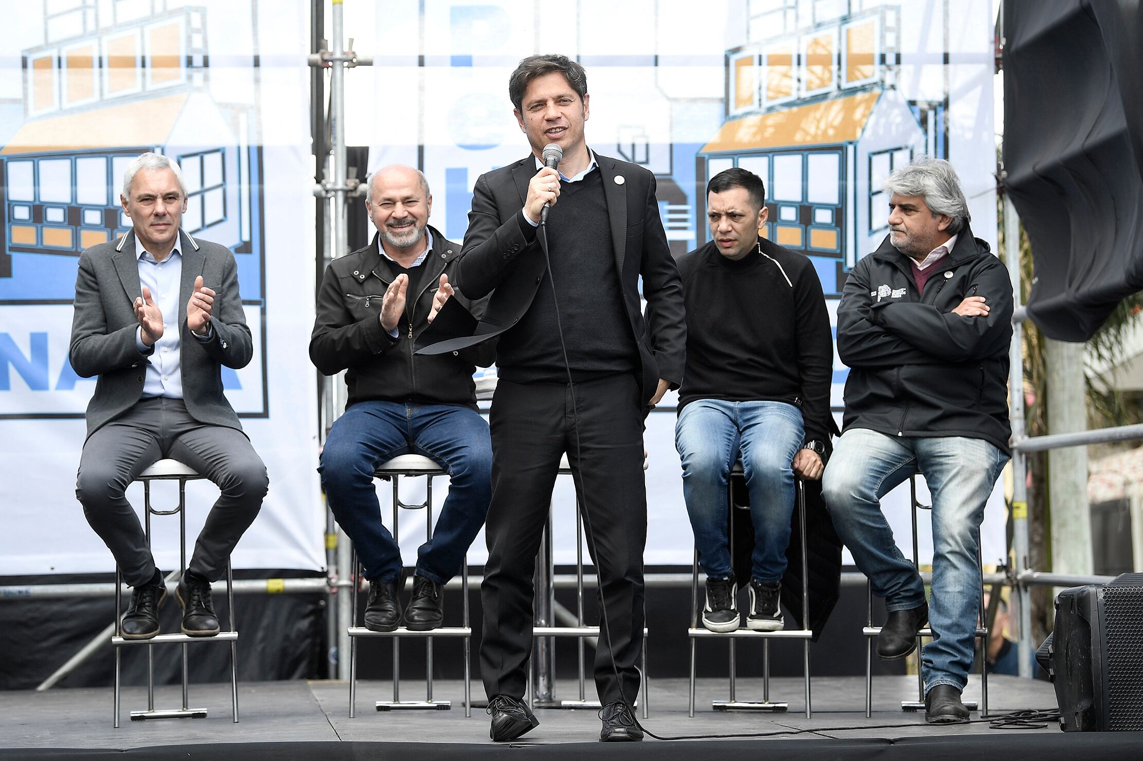 Kicillof junto a Cagliardi, Secco, Chancel y Correa en Ensenada.
