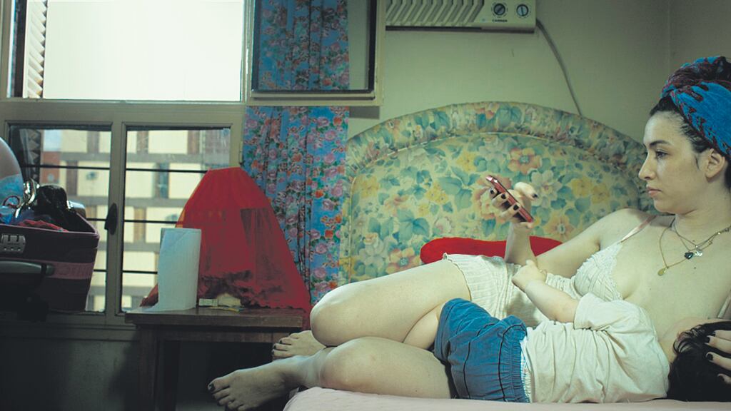 Alanís presenta un gran trabajo de Gala Castiglione como la prostituta del título.