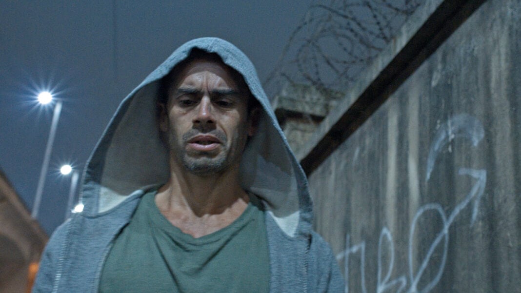 "Gatillero", de Cris Tapia Marchiori, western urbano filmado en un plano secuencia