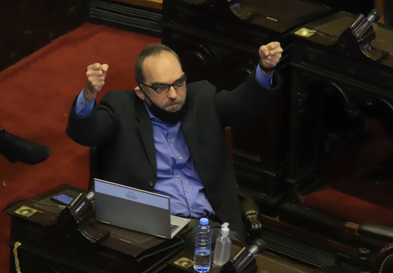 Fernando Iglesias en su banca de diputado.
