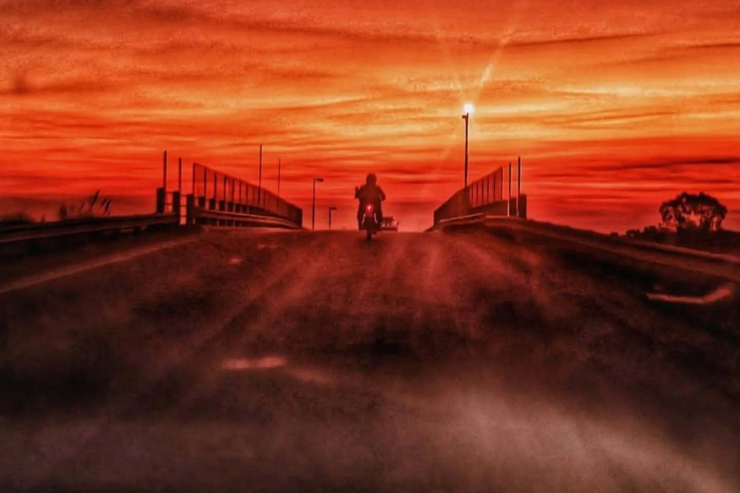 Al viento desplegado su rojo pabellón, por @fotografia.todoterreno.