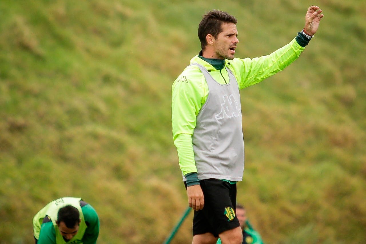 Fernando Gago, técnico de Aldosivi.