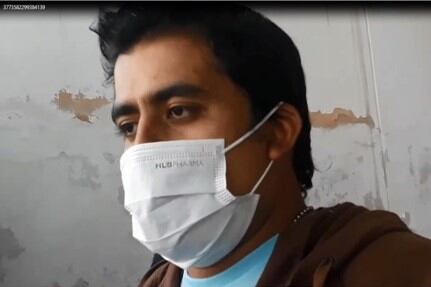 El cura, a la salida de la Cámara Penal, donde se lo juzgará.