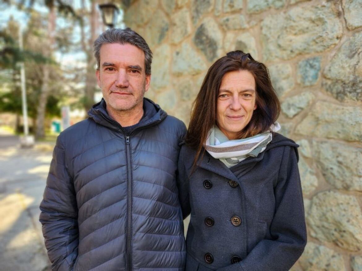 Horacio Casini y Marina Huerta, investigadores del Instituto Balseiro y del CONICET. Imagen: CONICET.