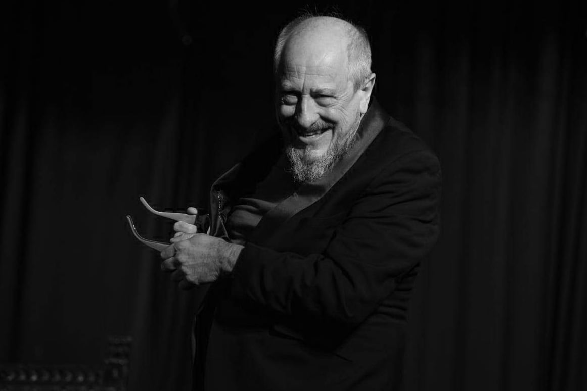 En su espectáculo, Araoz narra con mucho humor los vaivenes de una vida intensa.