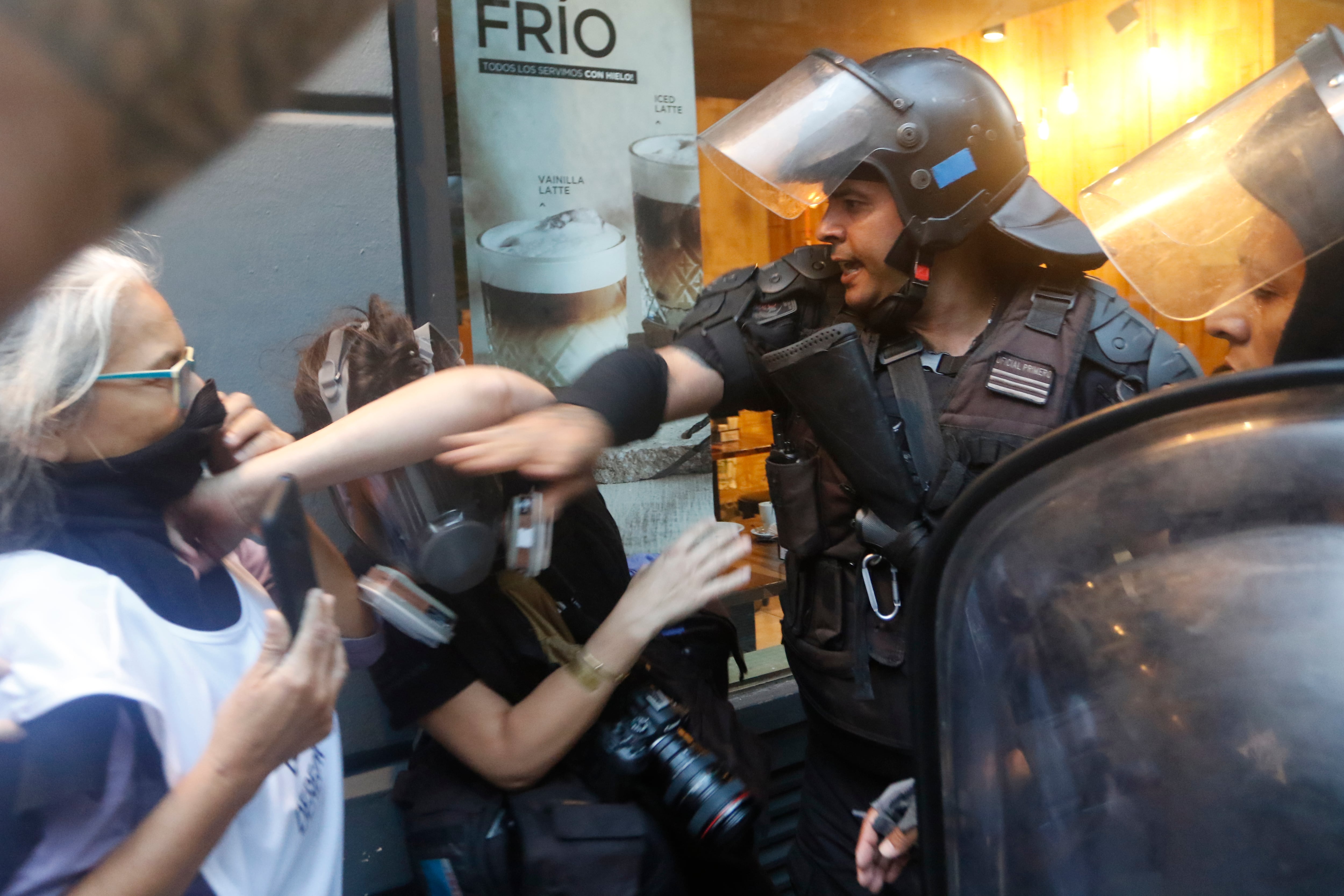 La represión generó repudio entre los principales referentes provinciales. 