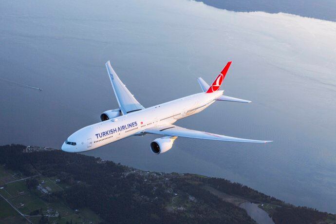 Un avión de Turkish Airlines aterrizó de emergencia en Nueva York tras la muerte del piloto.