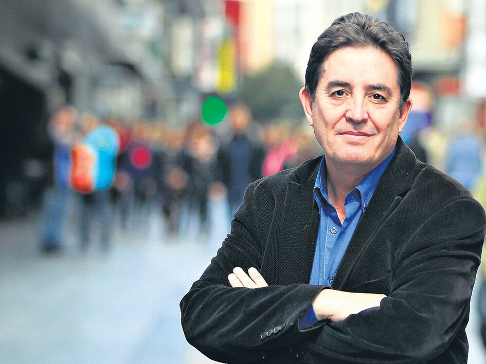 El español Luis García Montero, uno de los participantes del encuentro poético.