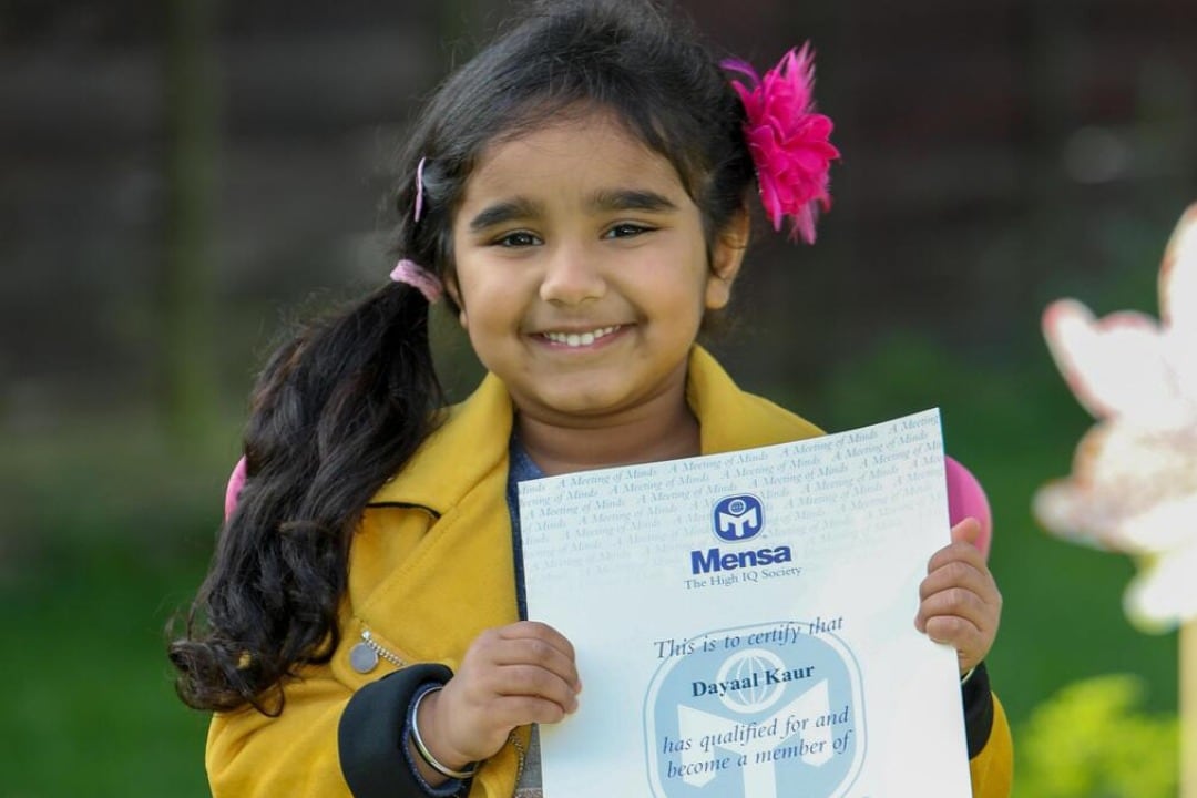 Dayaal Kaur, nacida en Birmingham, obtuvo en el examen una puntuación de 99.9.