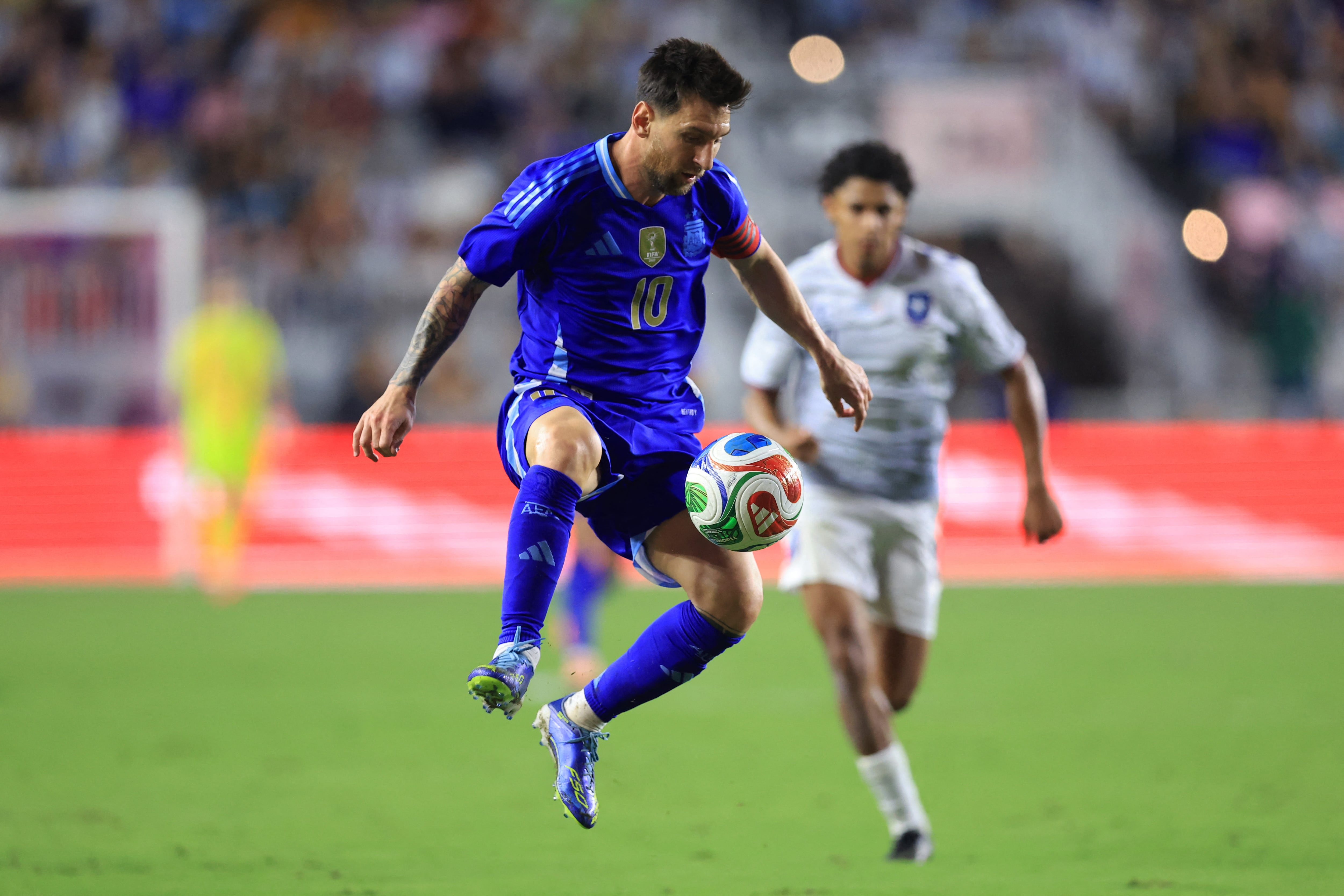 Messi volvió a la titularidad en el seleccionado argentino