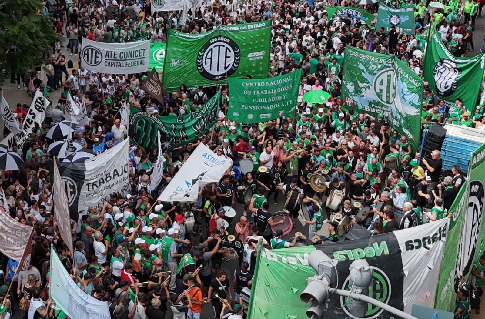 Entre noviembre de 2023 y mayo de 2025 se registraron 52.340 despidos en el Estado.