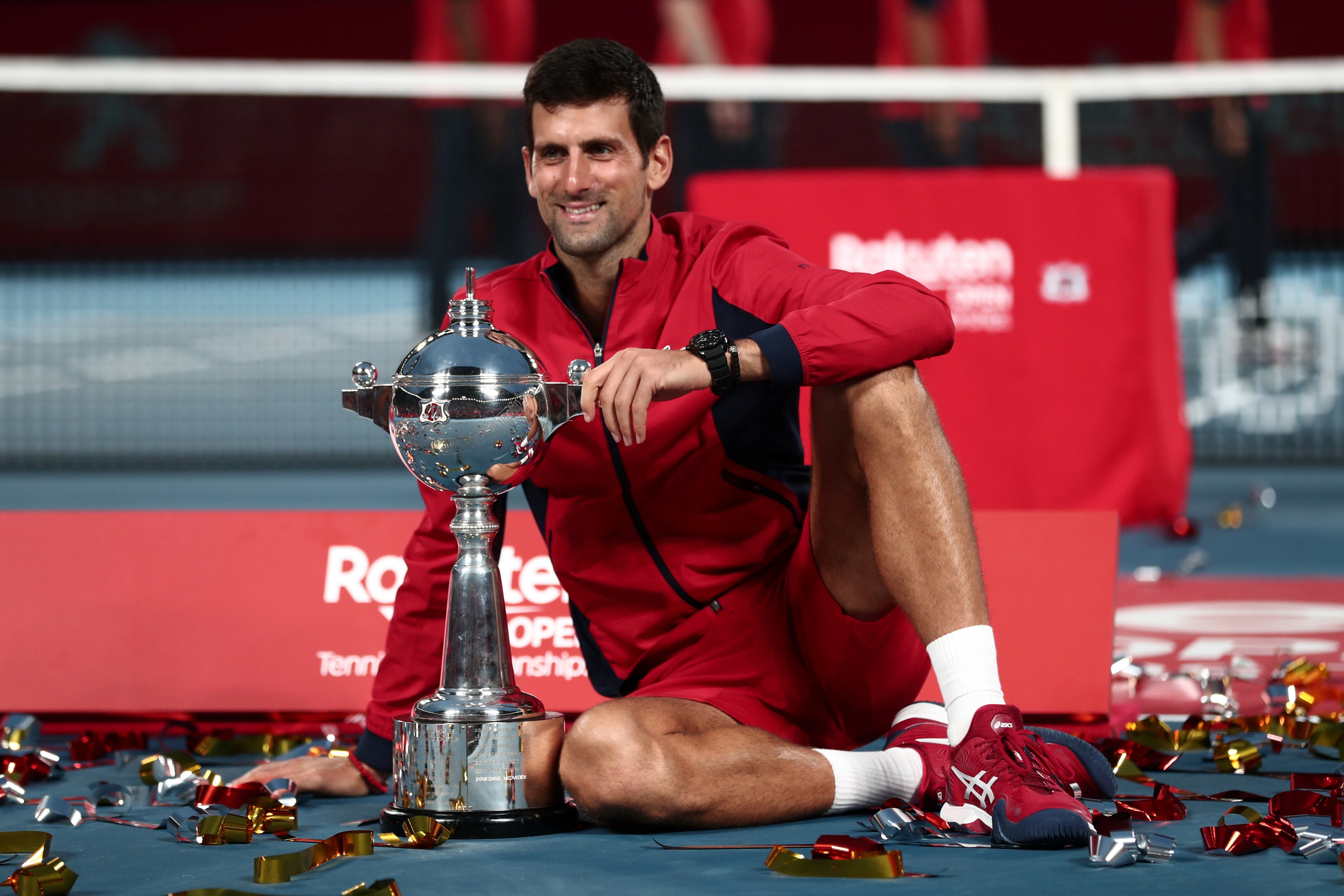 Nole, con el título en ATP 500 de Tokio.