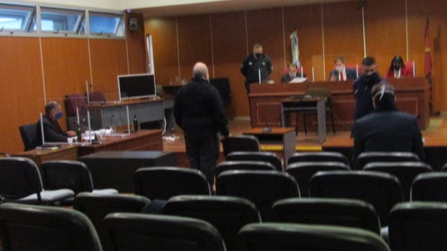 Rosa Torino frente al tribunal. 