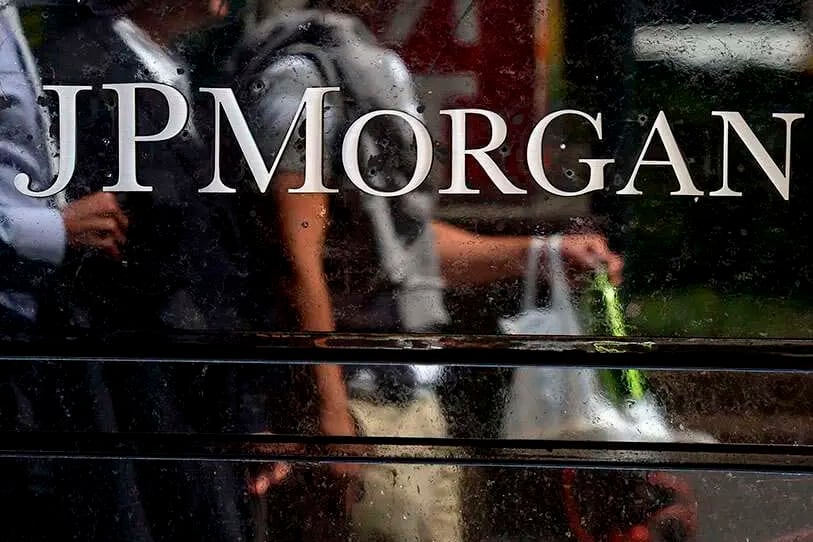 Un informe del banco J. P. Morgan pronosticó una baja del riesgo país
