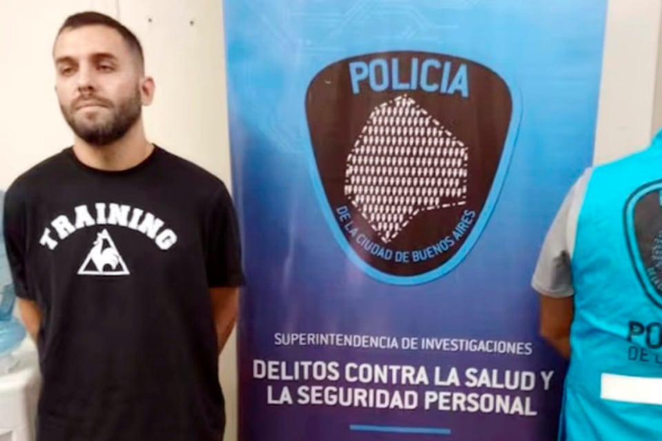 La banda de Actis Caporale, se dedicaba a la compra, venta y distribución de drogas. 