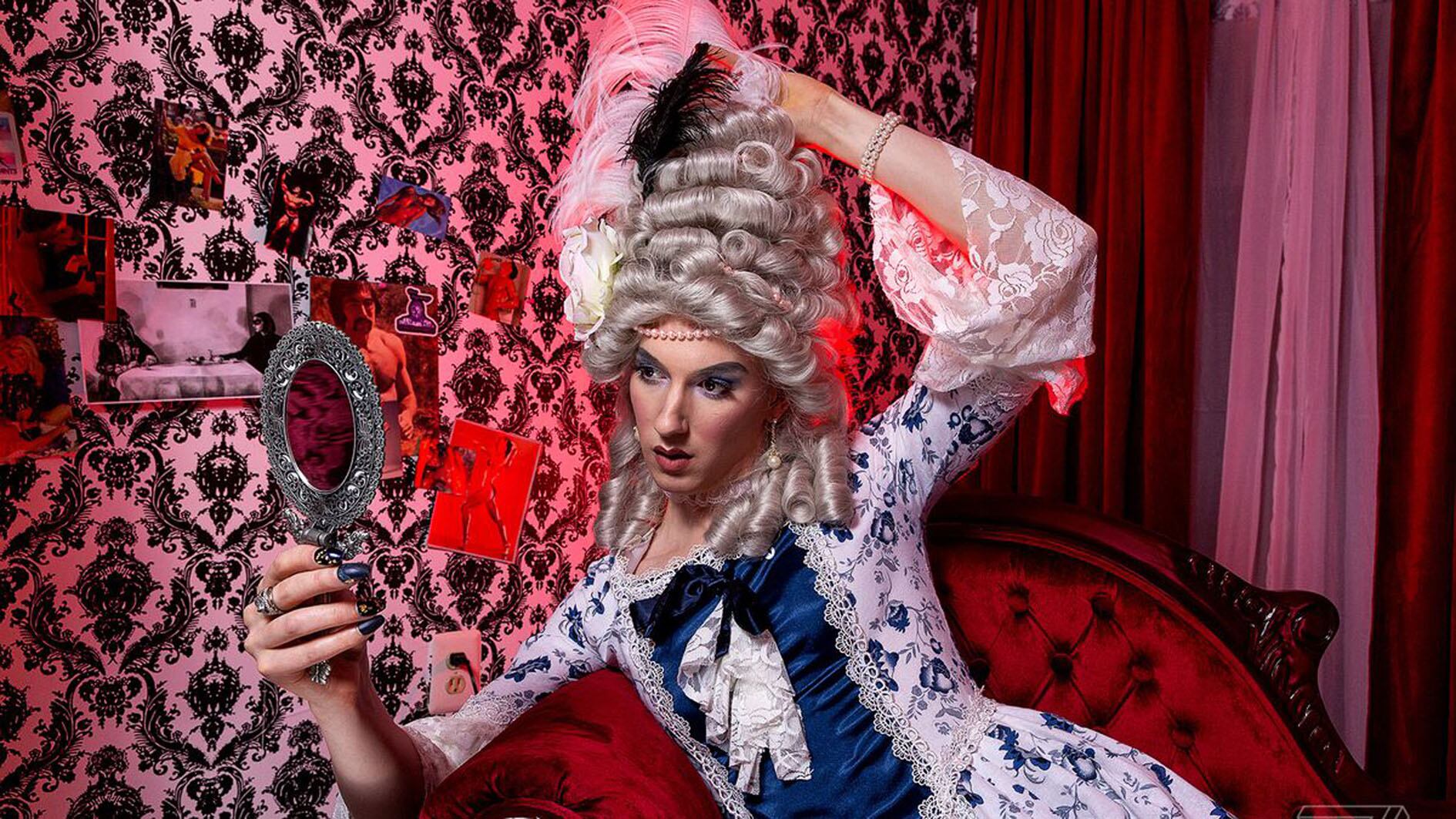 La reina youtuber en acción