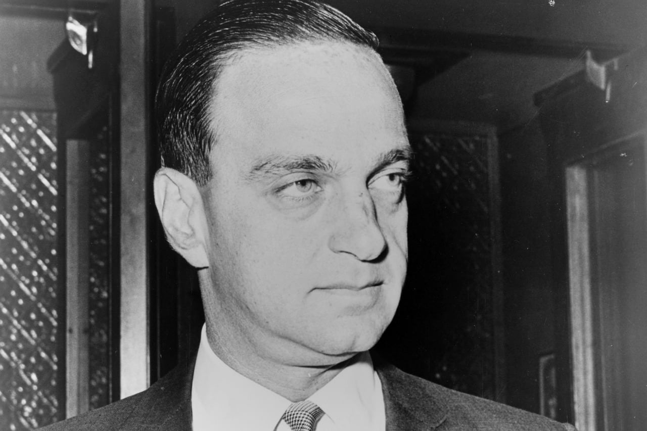 Roy Cohn, símbolo del fanatismo anticomunista de los años 50. 