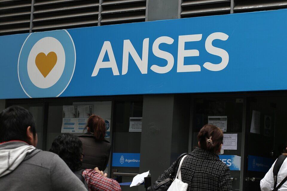 El Gobierno nacional actualizó el valor de las jubilaciones un 27,18 por ciento a partir del mes de marzo.