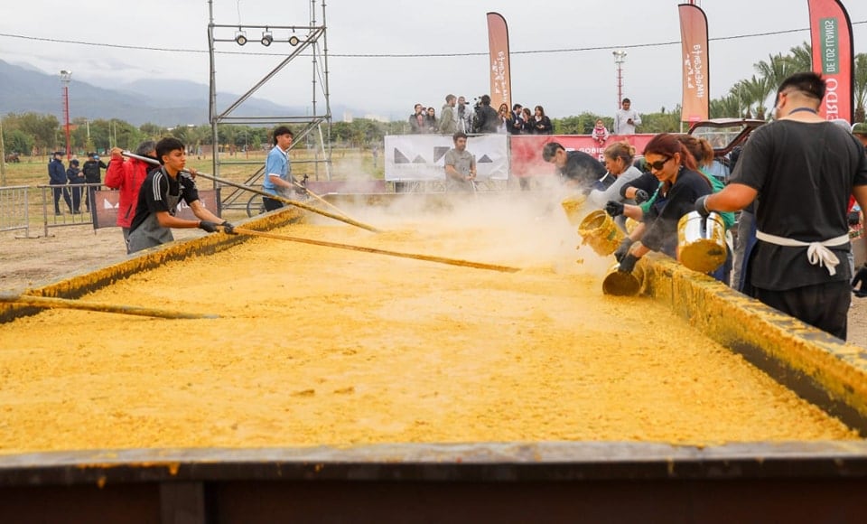 El locro más grande del mundo.