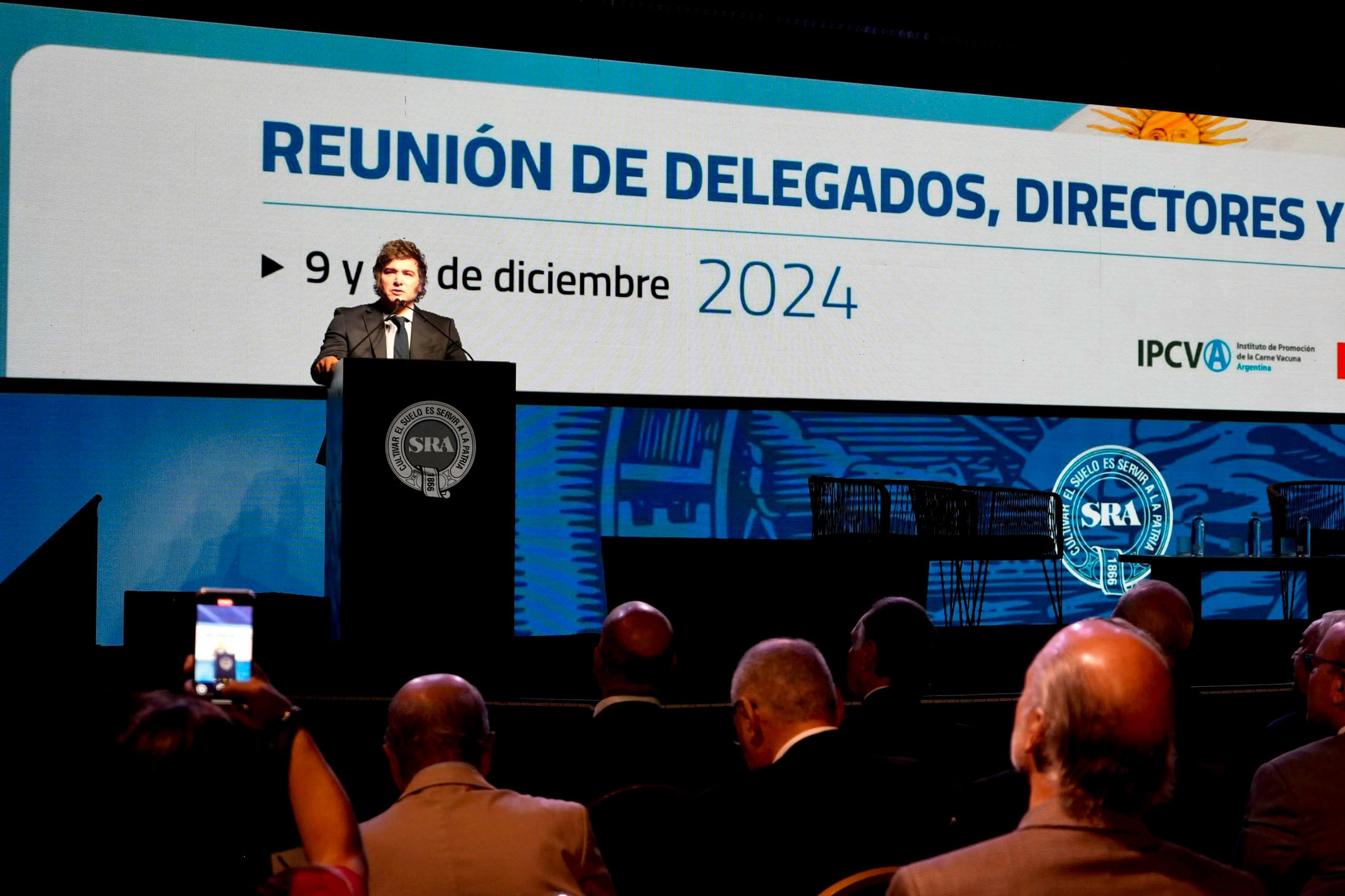 Javier Milei, ante el auditorio de la Sociedad Rural Argentina.