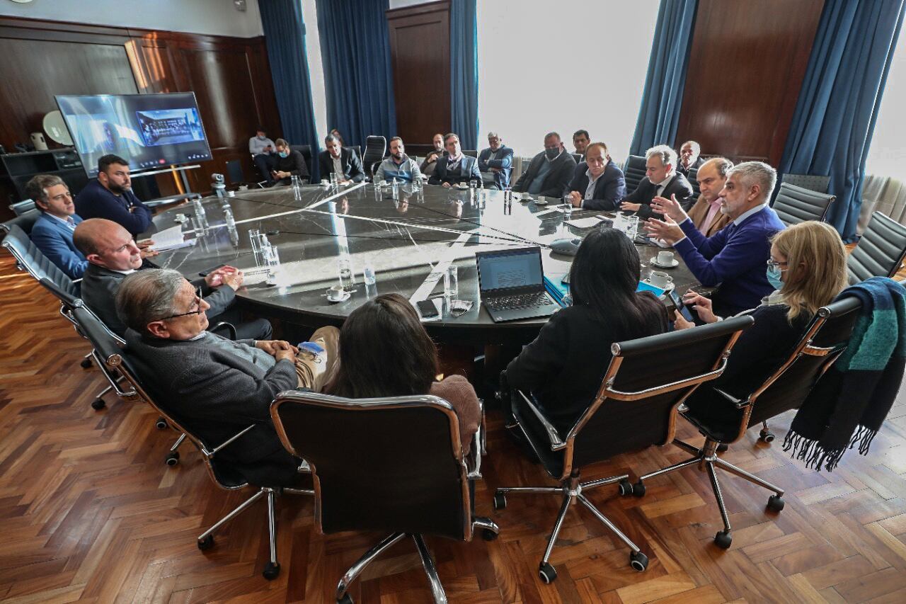 Feletti junto a molinos, panaderos, fabricantes de pastas frescas y fideeros.