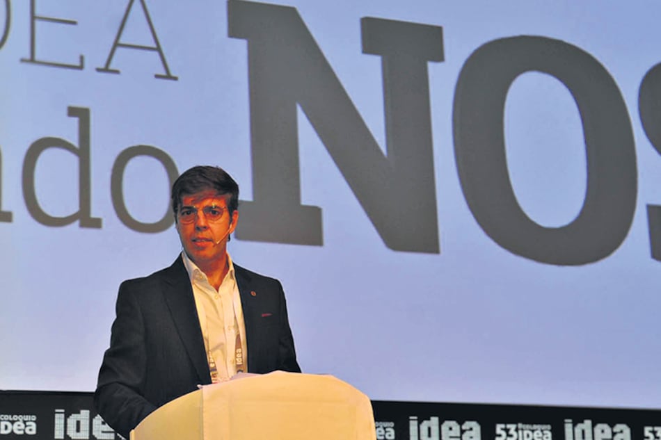 Javier Goñi, gerente general de Ledesma y presidente de IDEA, abrió anoche el Coloquio en Mar del Plata junto a la gobernadora Vidal.