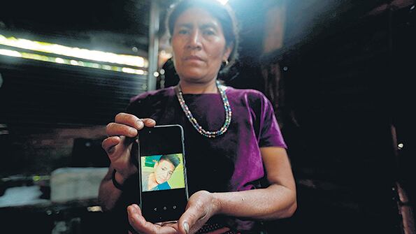 Rigoberta Vázquez, madre de Carlos Gregorio Hernández, otro fallecido preso en Texas el lunes pasado.