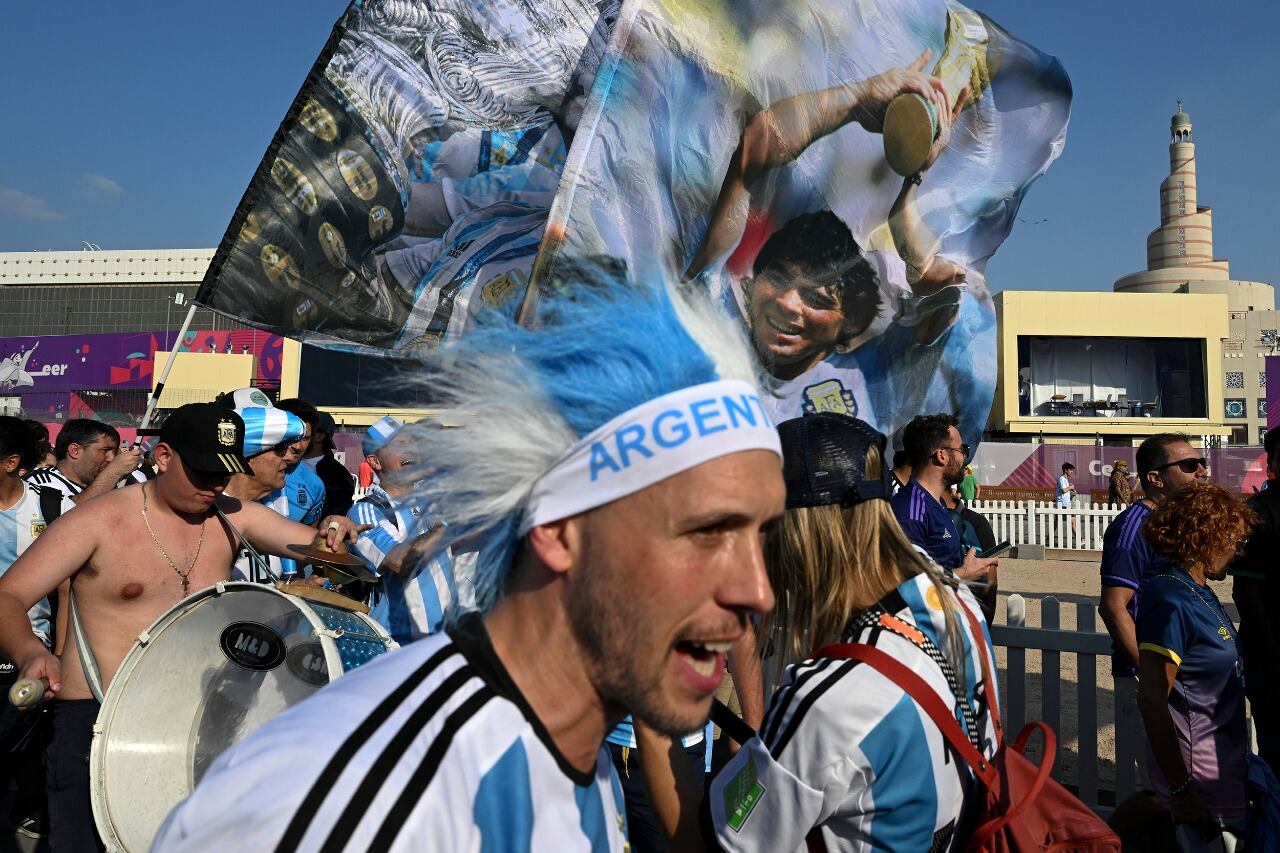 Ya hay 35 mil hinchas argentinos a Qatar, y se estima que llegarán a 50 mil. 