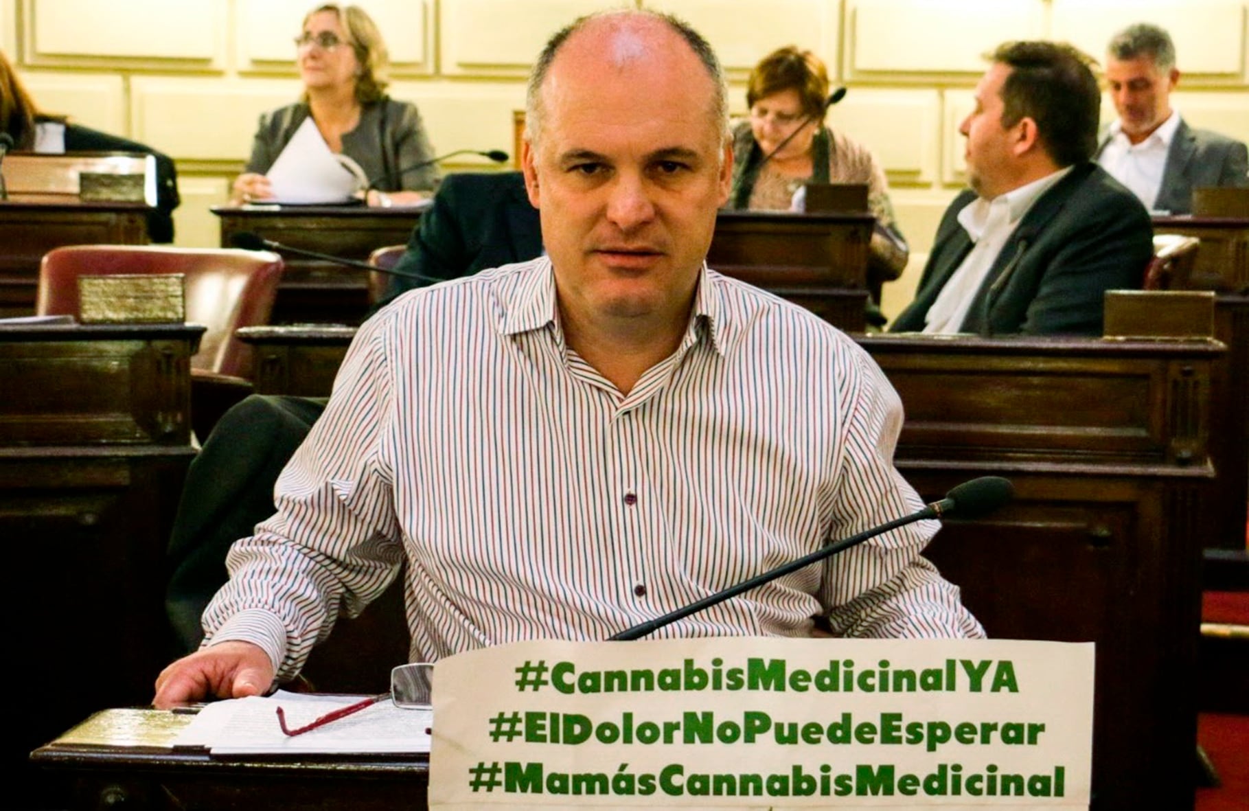 Henn exigió respuestas nacionales, dado que la autorización fue pedida hace más de un año.