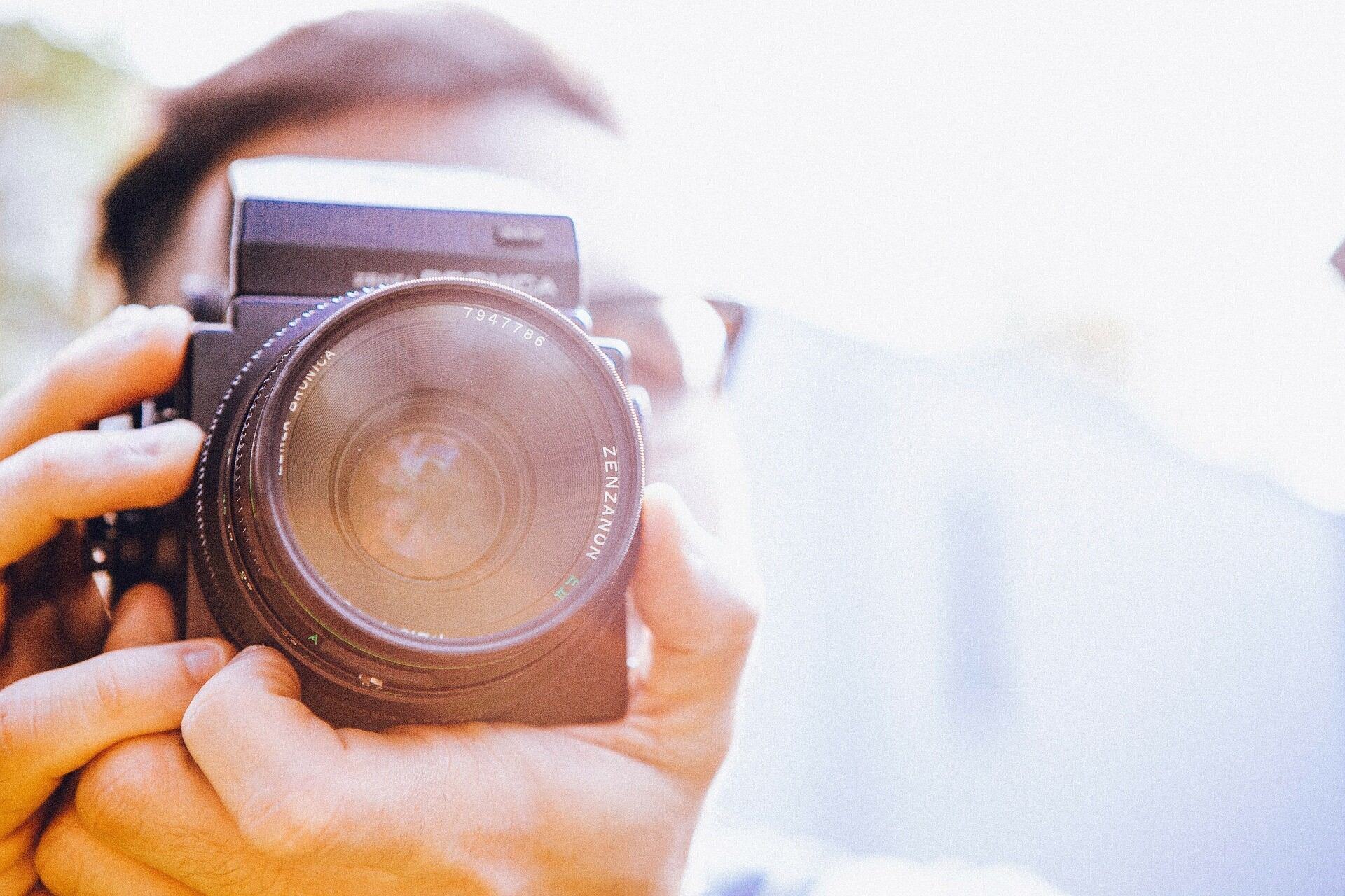 El daguerrotipo es considerado la primera práctica del proceso fotográfico (Foto: Pixabay).