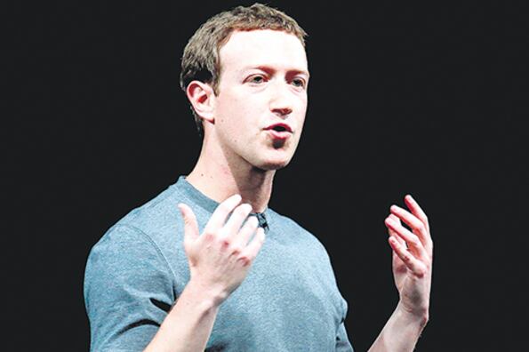 Zukerberg habló del negacionismo en una entrevista con el sitio web tecnológico Recode.