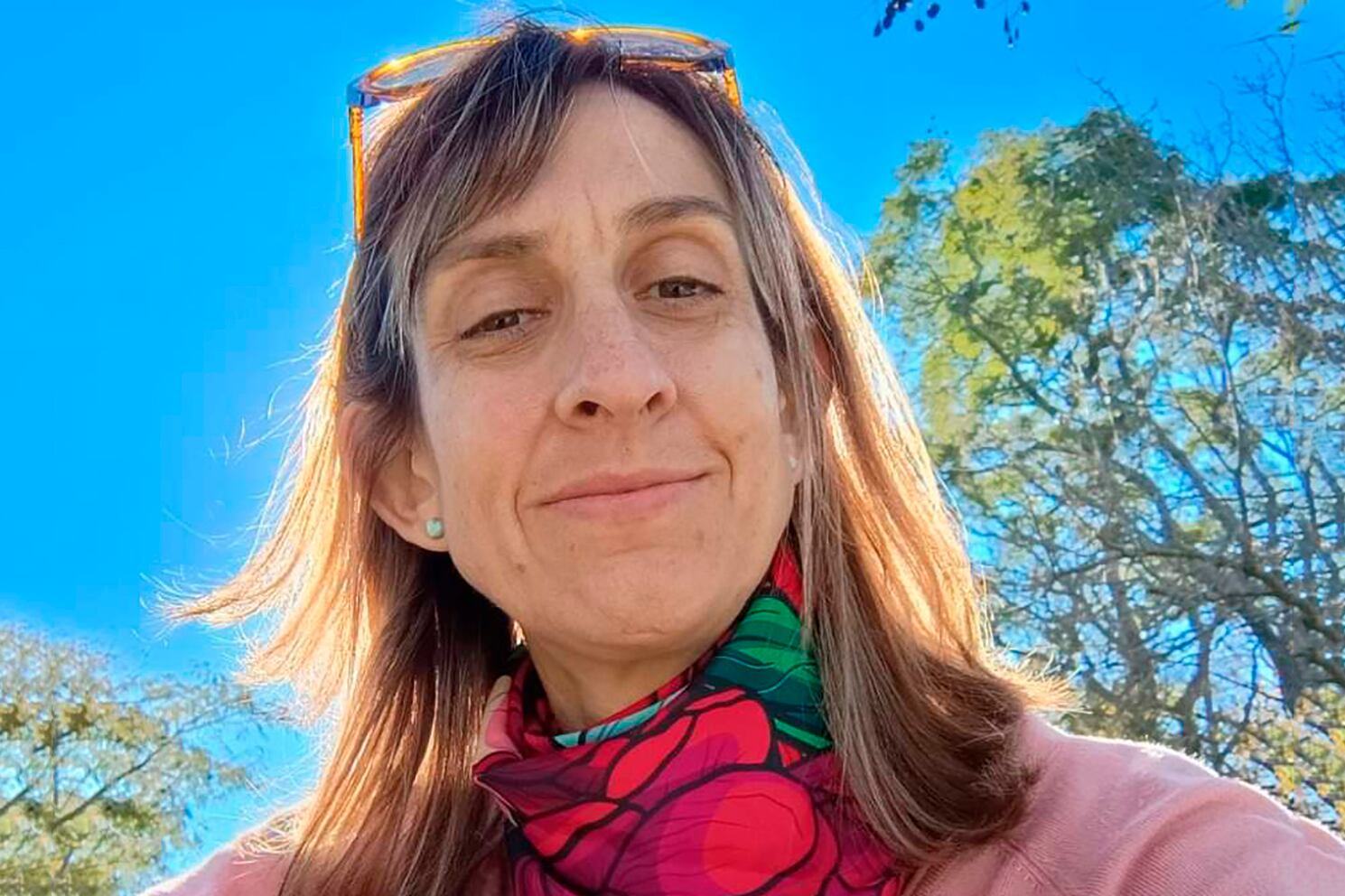 Gabriel Best, exremera y hoy trabajadora de la salud.