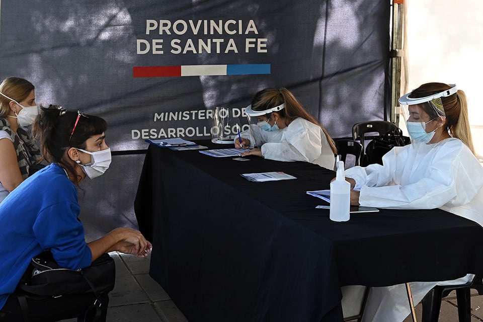 Más casos, en más jóvenes y mayor positividad de testeos son algunos datos preocupantes.