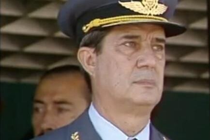 El brigadier Lami Dozo , condenado por su actuación en la Guerra de Malvinas