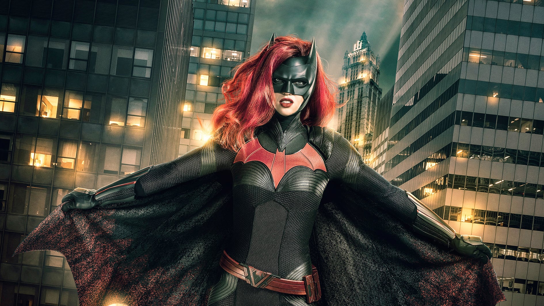Ruby Rose es Batwoman, la superheroína torta que oculta su rostro bajo una máscara