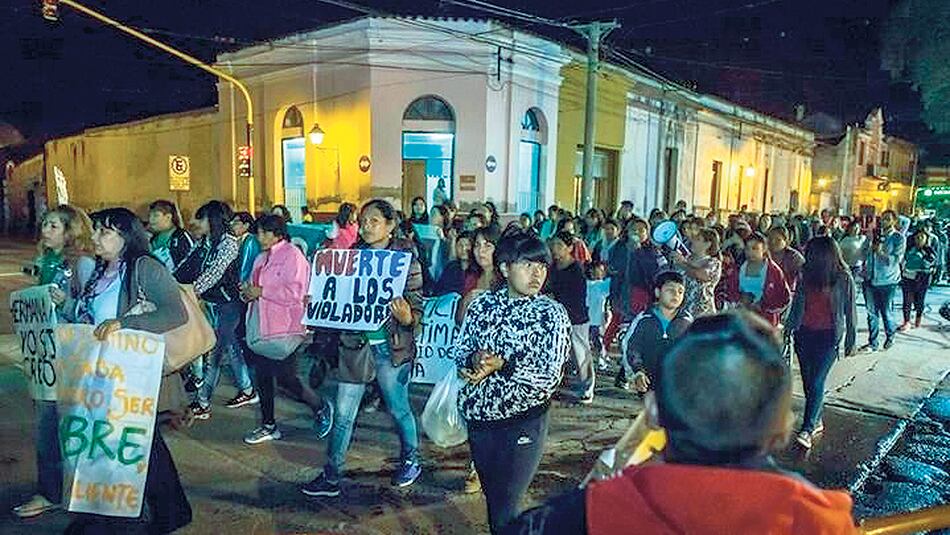 La movilización del lunes a la noche pidió medidas concretas para la seguridad de las mujeres.