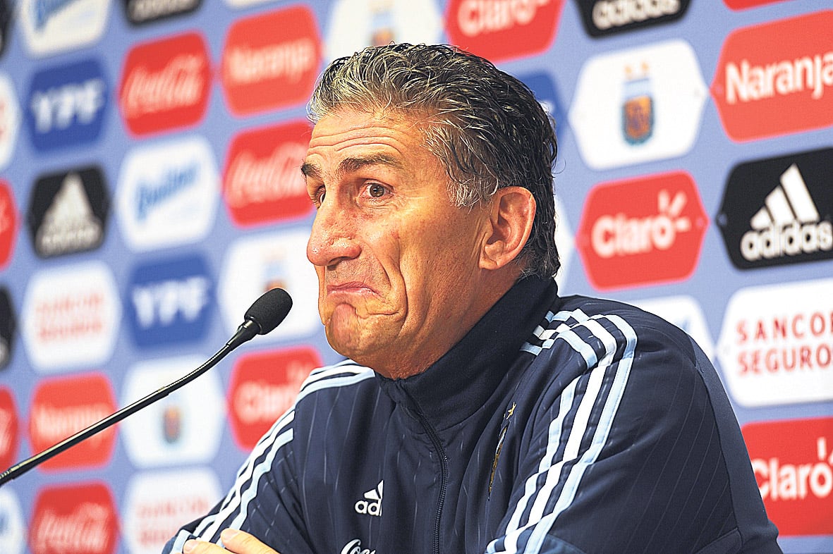 “Que nos hayan marcado ocho goles es un problema más grave que la falta de gol”, señaló el Patón.