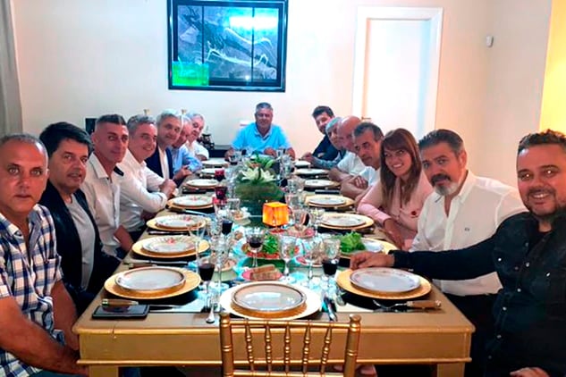 Claudio Tapia, junto a los presidentes de los clubes de Primera.