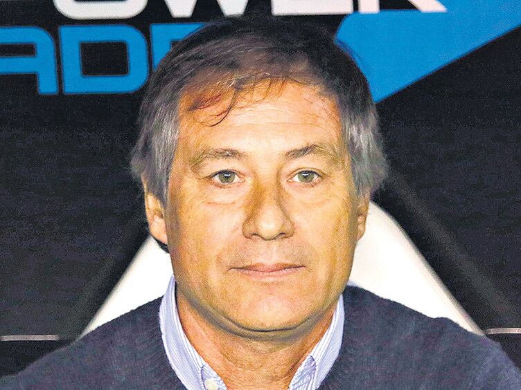 El técnico de Independiente, Ariel Holan, tiene dos objetivos claros para este año. 