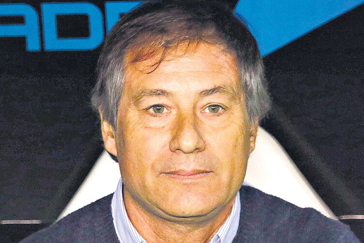 El técnico de Independiente, Ariel Holan, tiene dos objetivos claros para este año.