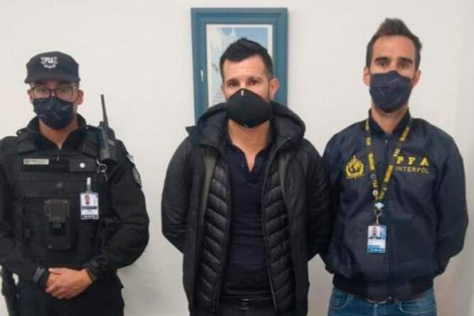 Maximiliano Batista, número dos de Leonardo Cositorto en Generación Zoe, fue detenido en Ezeiza.