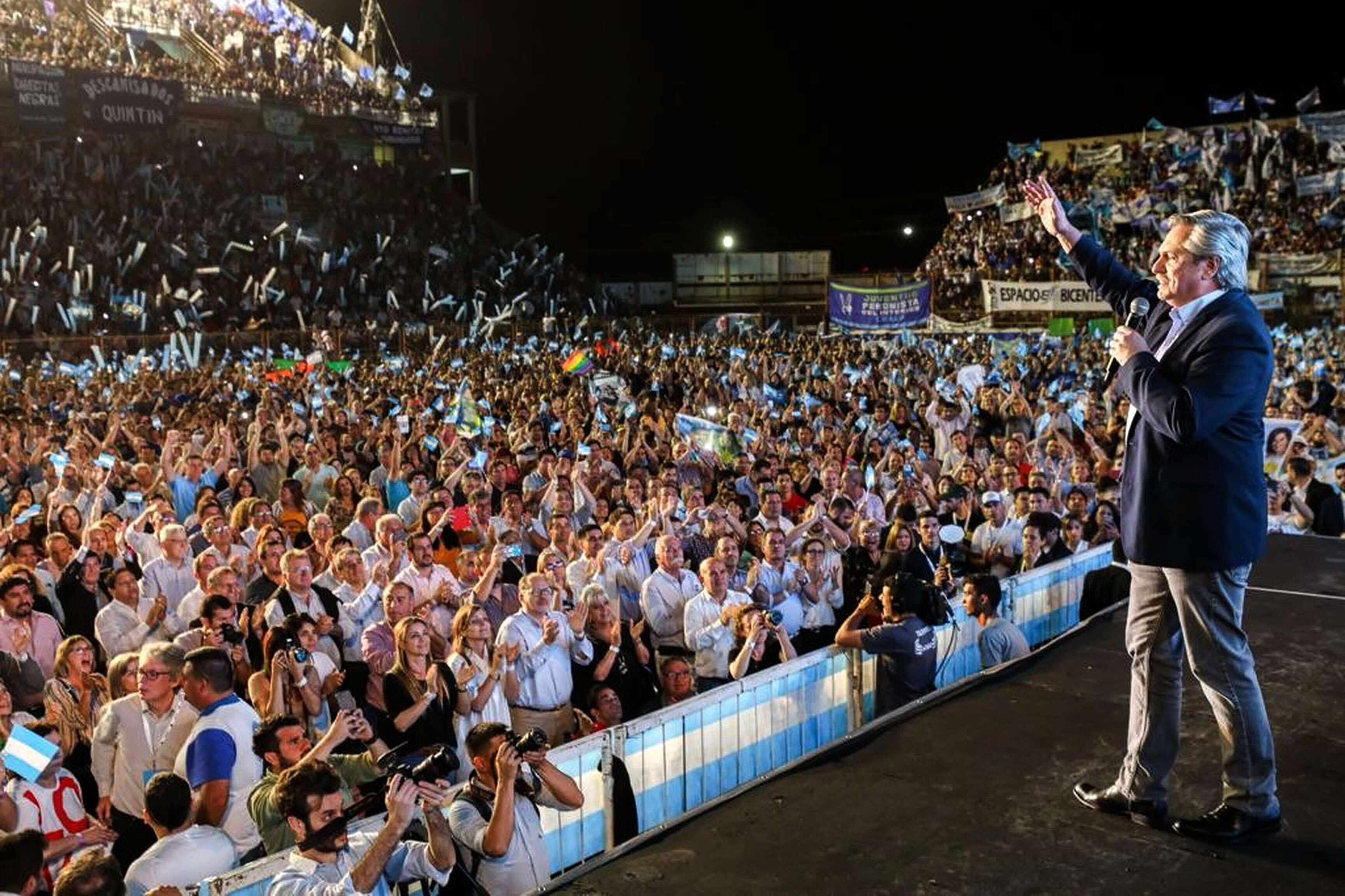 Alberto Fernández cerró la campaña federal del Frente de Todos en Chaco.