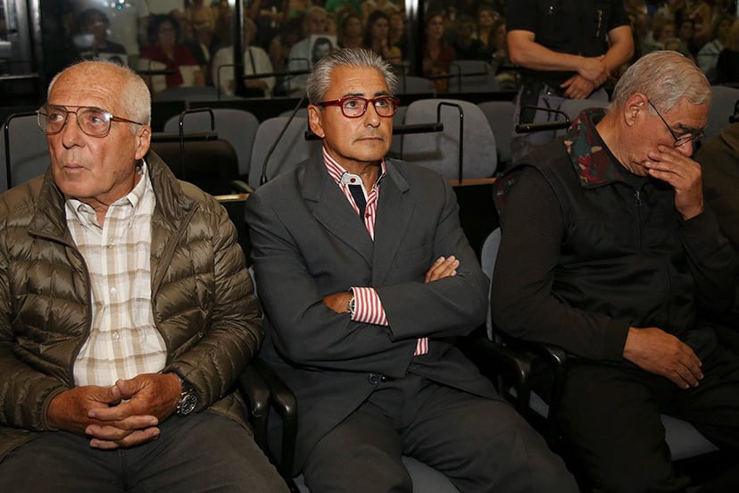 Gerardo Arráez, en el centro de la imagen