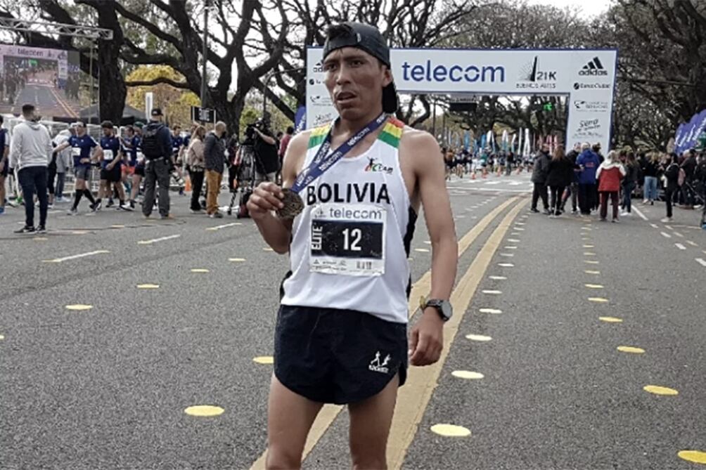Héctor Garibay, de 31 años y oriundo de Oruro, se impuso en la competencia en la que participaron 13 mil atletas.