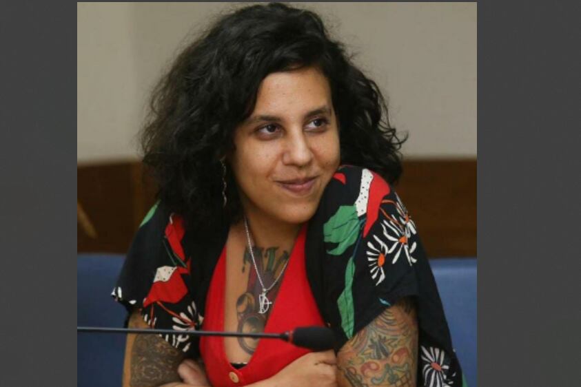 La antropóloga brasileña Luana Malheiro denuncia el racismo en la política de "guerra contra las drogas".